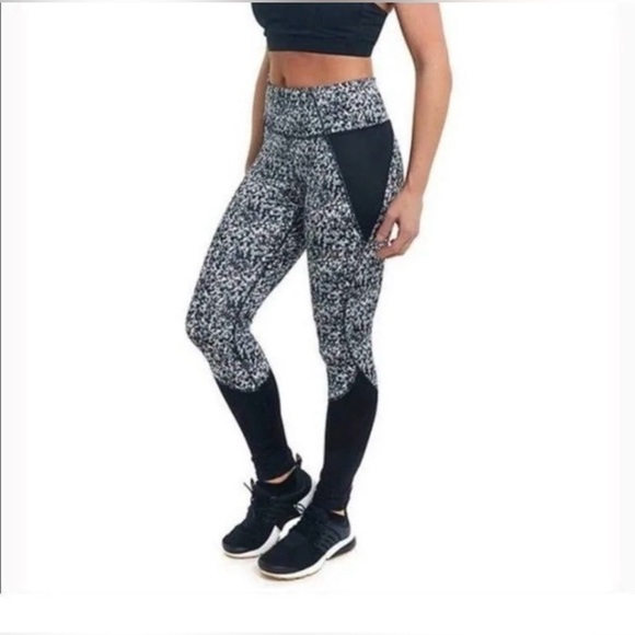 Copper Fit Womens Athletic Leggings Large L Black White Gray Workout Jogging - Picture 1 of 5